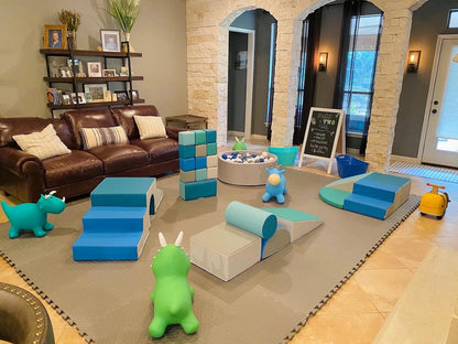 Tiny Pits and Play Indoor Play Place - Houston